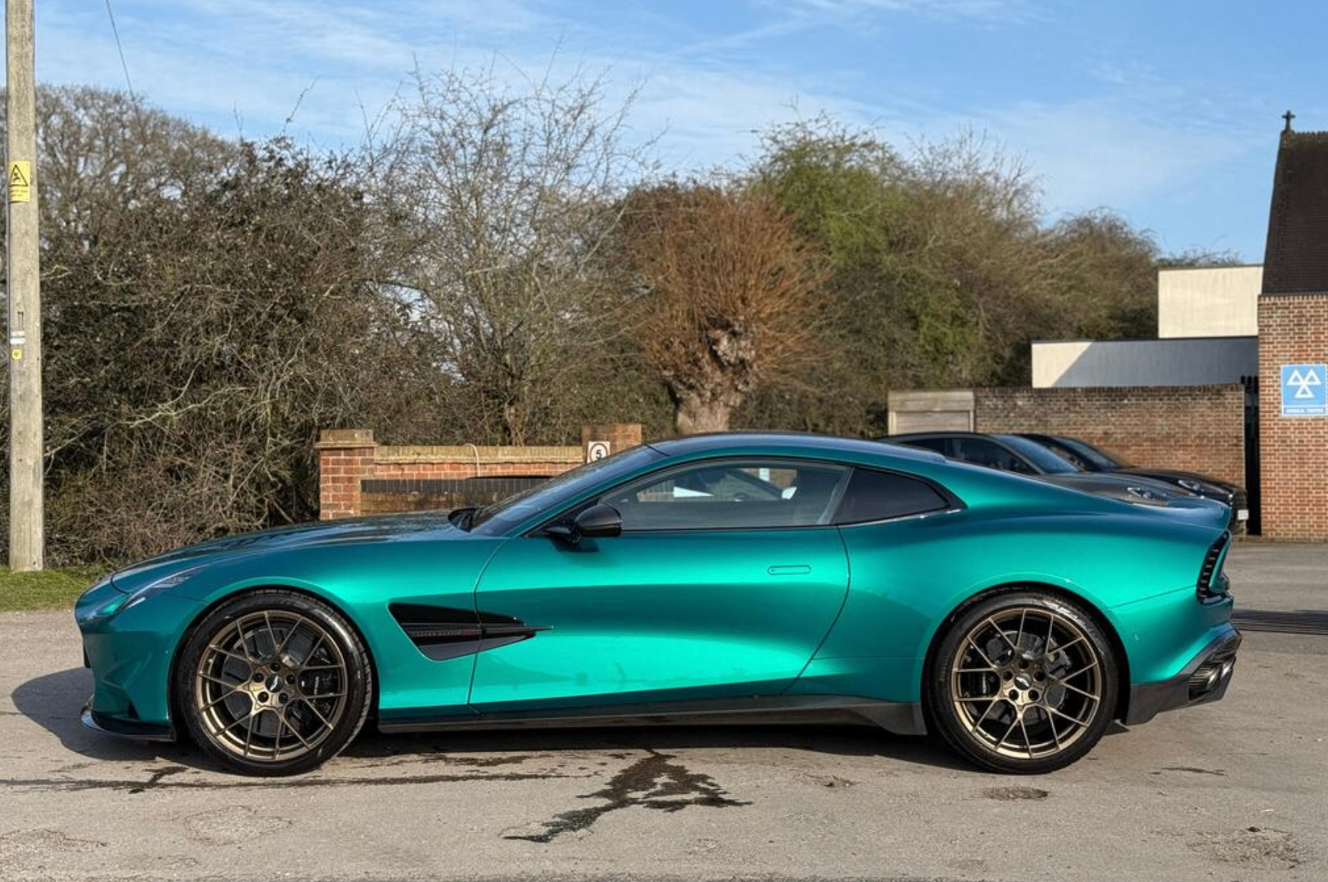 Aston Martin Vantage
