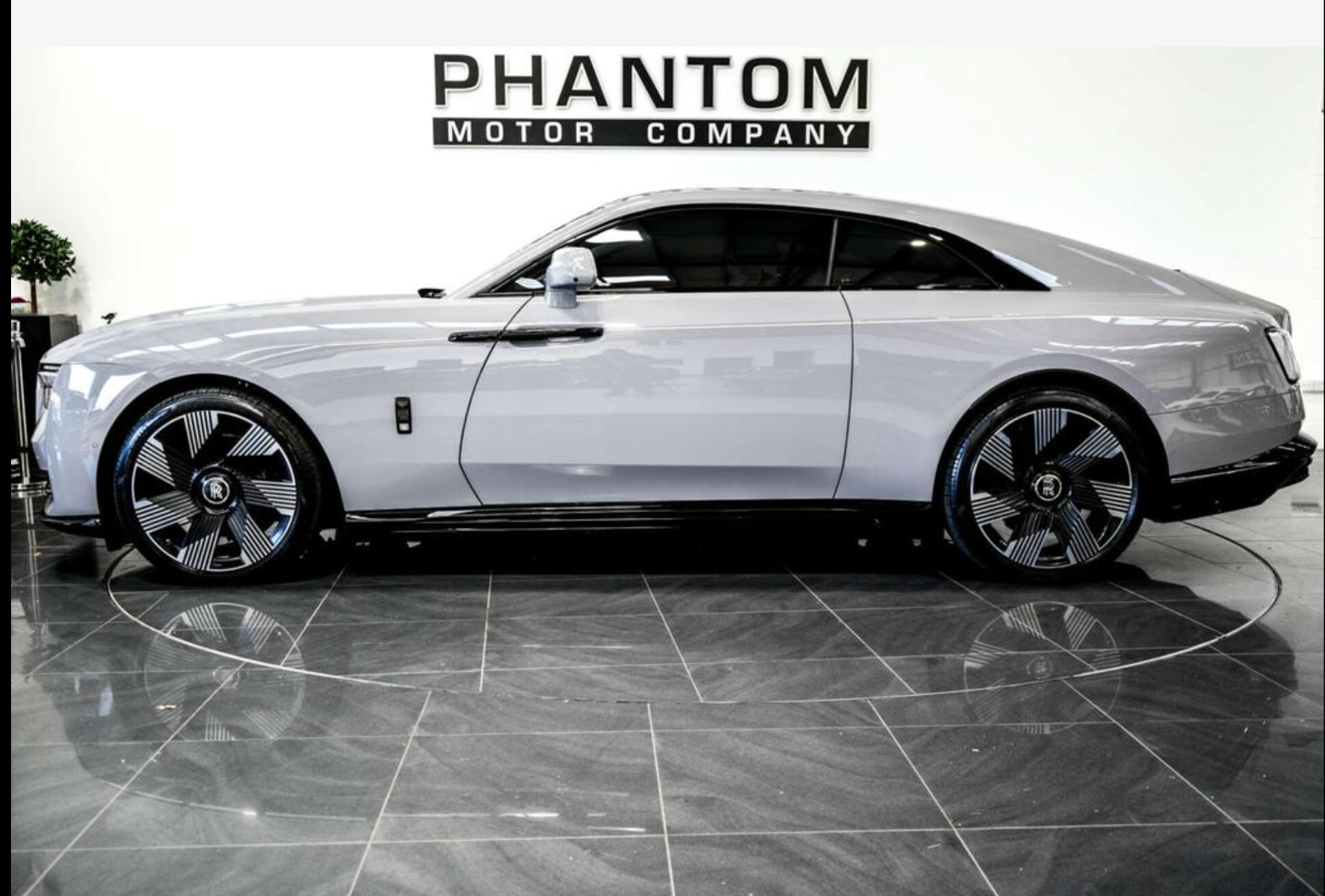 Rolls-Royce Spectre